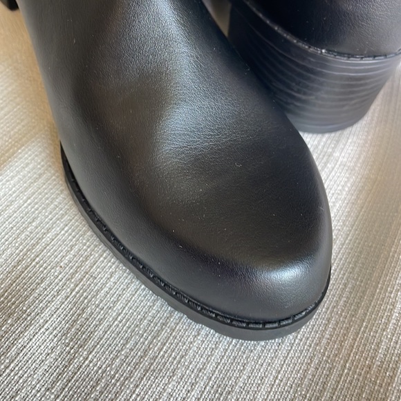 NWT UNISA Over-The- Knee  Boots 7M - Picture 11 of 12